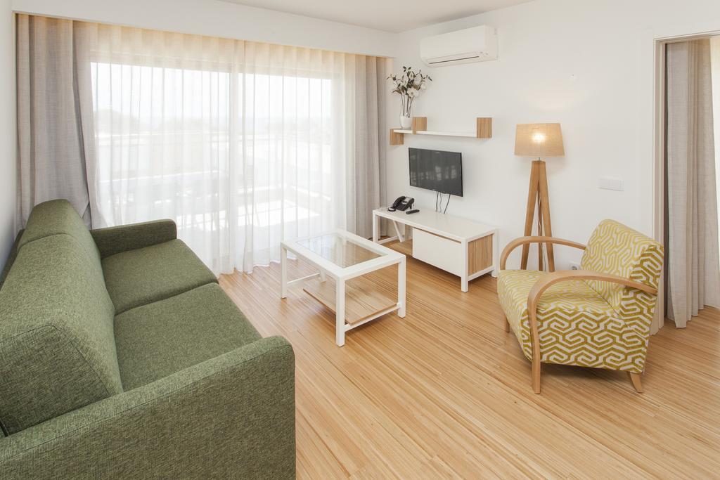 Alfagar Aparthotel อัลบูเฟรา ภายนอก รูปภาพ